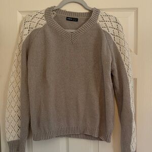 SHEIN Gray Knit Sweater with White Lace Sleeves